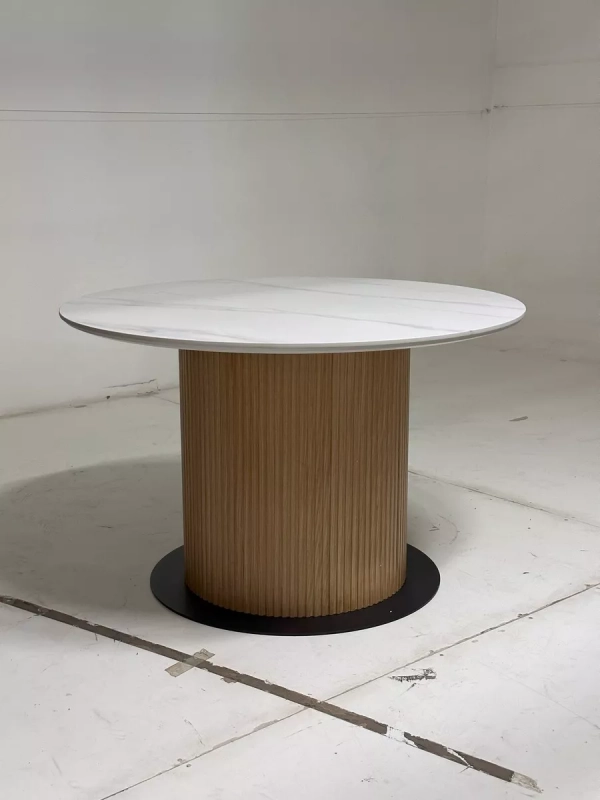 Стол обеденный MESA