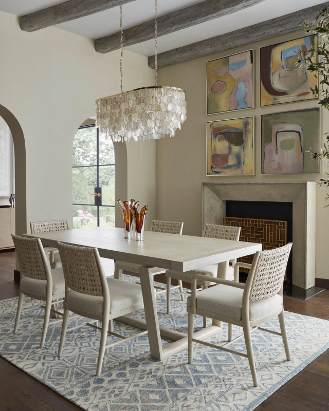 Фото Золотая линейная люстра Агата  Louvre Home