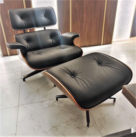 Кресло Eames Lounge черное в коже