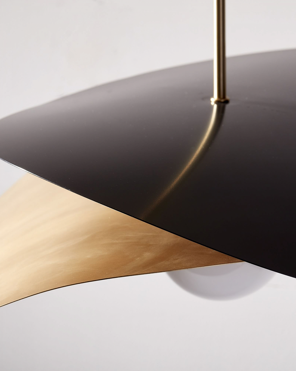 https://louvrehome.ru/wp-content/uploads/2024/05/olivia-pendant-xl.jpg