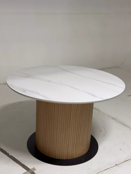 Стол обеденный MESA
